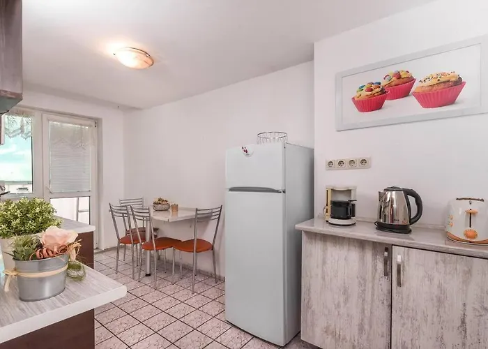 Appartement Spacious And Cozy 3 Bedroom In Downtown