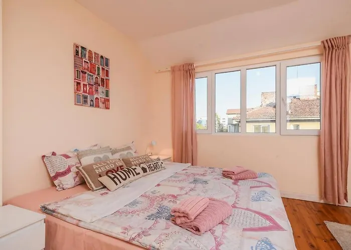 Appartement Spacious And Cozy 3 Bedroom In Downtown *